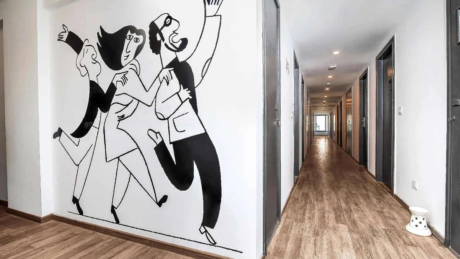 Townhouse Sulit Hotel Tajganj 3*,